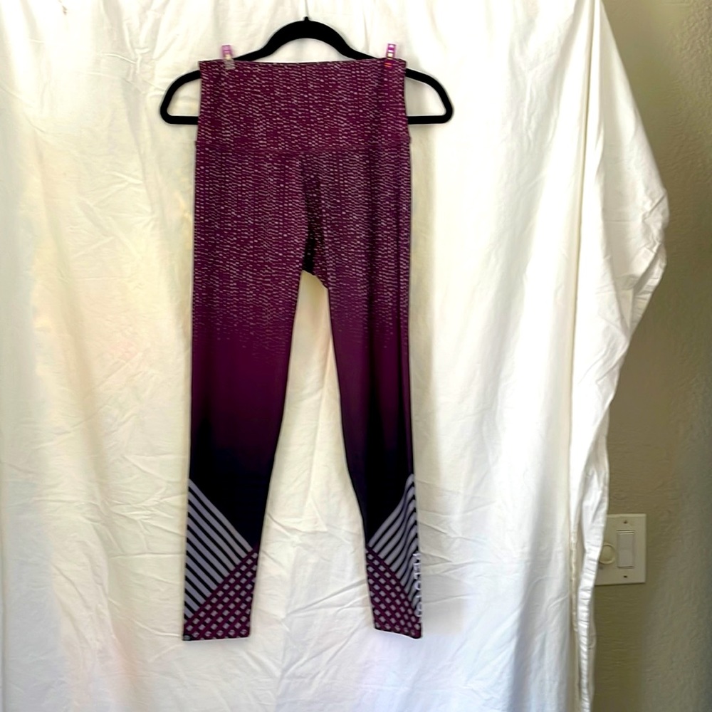 Onzie Peloton Purple and Grey Workout Leggings Women's Size Medium